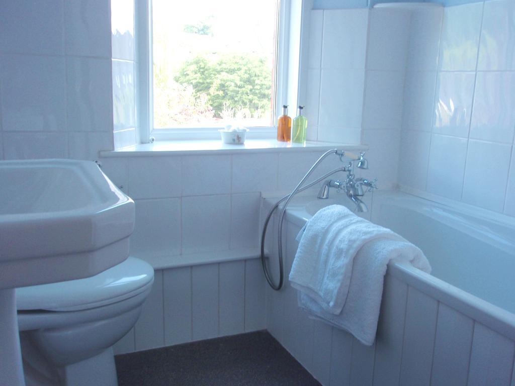 Bed and Breakfast Weston House Bampton  Esterno foto